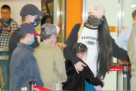 国台办设专栏鼓励举报“台独”打手，举报邮箱9小时收到323封举报邮件图片