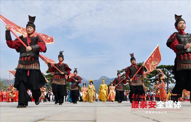 “月满华诞 家国同庆” 岱北文化旅游节启幕