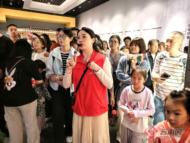 双节暖意浓！云南文旅志愿“红”守护假日好时光