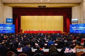甘肃省强科技行动工作推进会暨科学技术（专利）奖励大会举行，胡昌升出席并讲话图片
