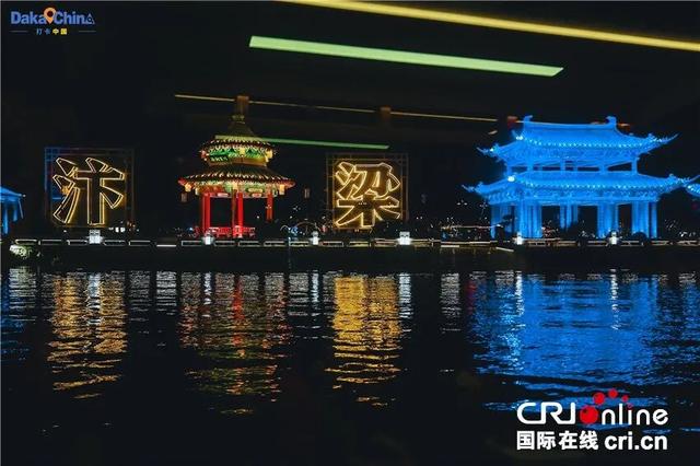 你好，龙亭丨千年汴梁“触手可及”，外国网红沉浸式体验“国潮”河南