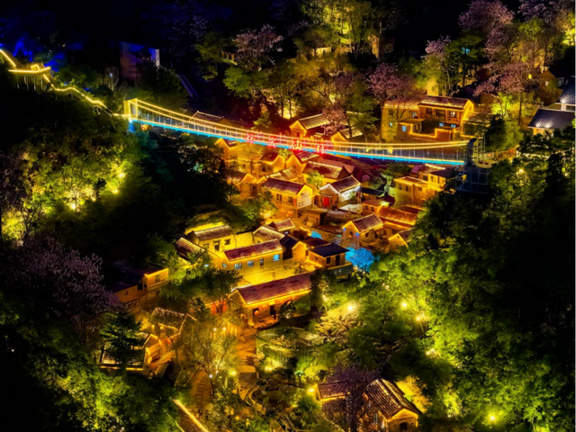 “黑马”红叶柿岩开业五年：解锁这家山岳型景区的逆袭之路