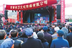 火爆的“秦腔演唱会”图片