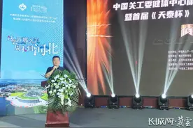6-65岁四代共舞 为衡水市民献上体育舞蹈盛宴图片