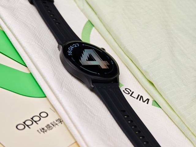 OPPO Watch S礼盒开箱：轻薄表皇遇上蕉内防晒衣，打造全场景舒适体验
