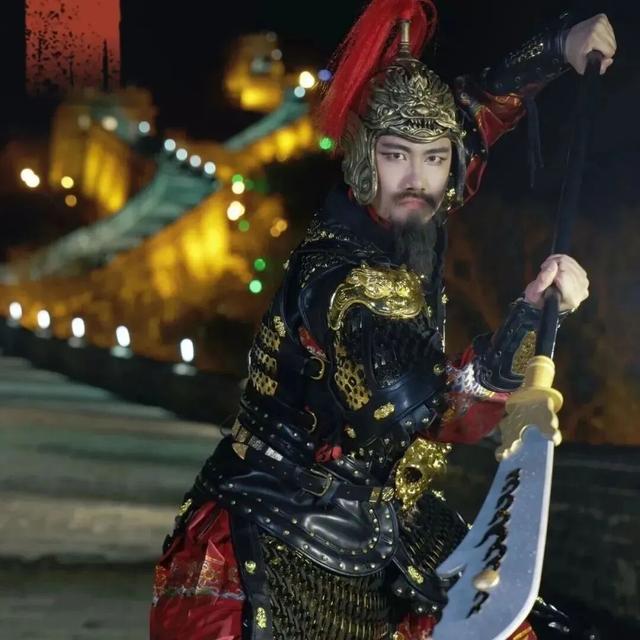 免费采摘板栗！共赏“雄关皓月”！金秋北京长城游玩攻略请收下——