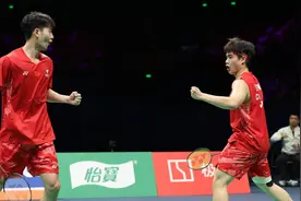 “梁王”进4强石宇奇告负  国羽锁定3个决赛席位图片