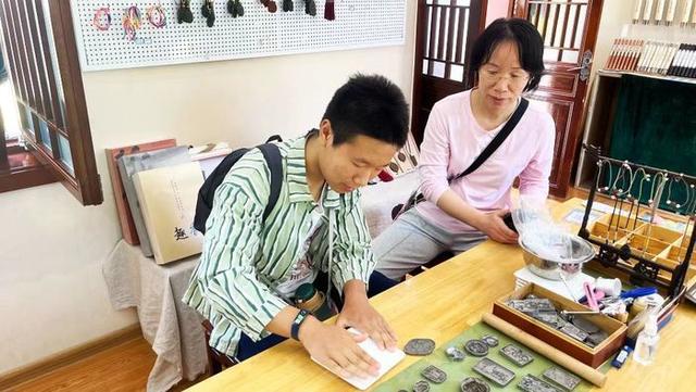 一座千年古刹的“诗意突围”：灵岩寺景区如何以诗词互动撬动文旅新生态