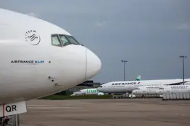 空管系统故障致巴黎奥利机场大量航班延误或取消图片