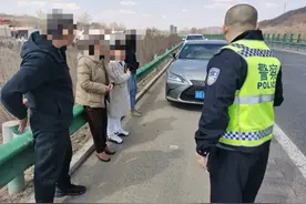 新手女司机上高速害怕不敢开 民警化身“代驾”帮其安全驶离图片