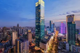 老城“迷你地块”拍出4.43亿，“买卖”背后的“玄武考量”图片