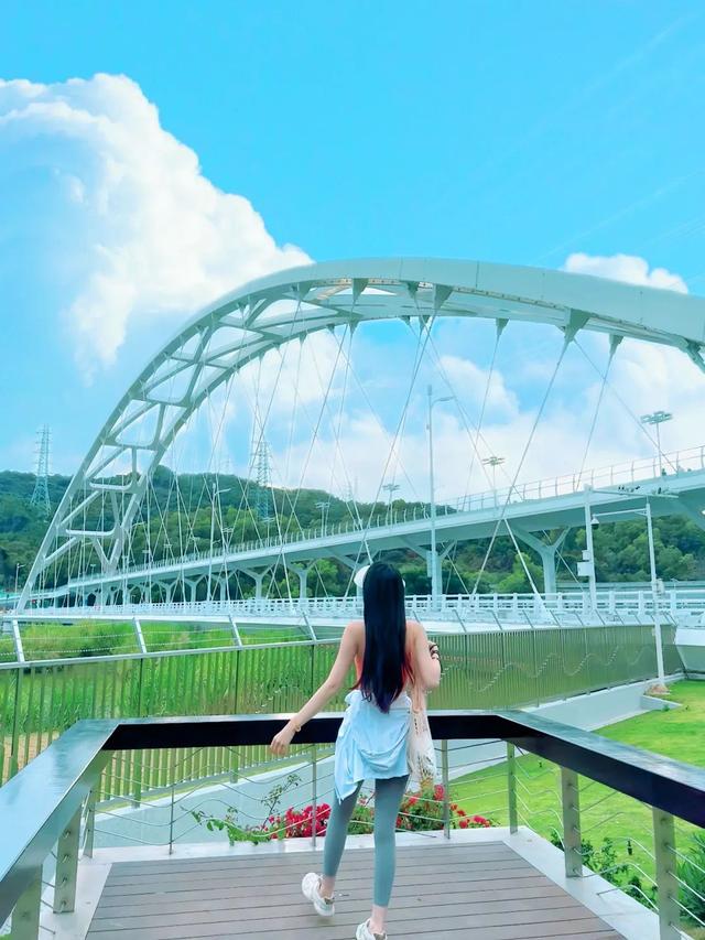 谁说市区没有神仙徒步线？绝美湖岸绿道太香了！