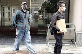在台北住处被带走的王大陆：10年前曾被指用学生身份逃兵役图片