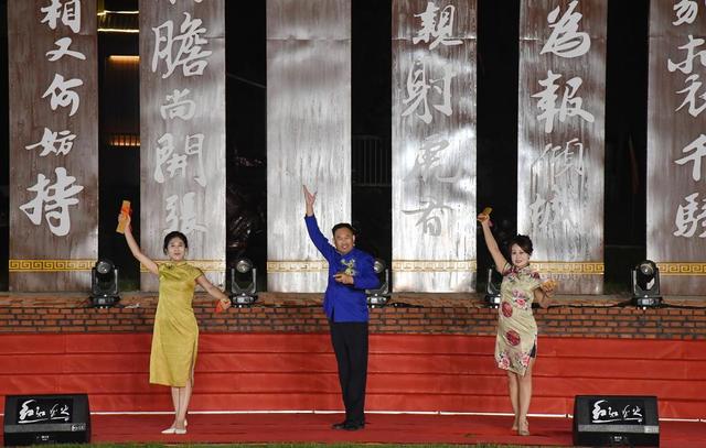 潍坊诸城：情牵家国颂盛世，意在超然启新篇