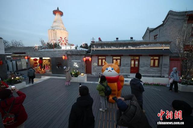 北京西城启动东西岔文化消费节 “绍兴Q版迅哥”将在北方“过大年”