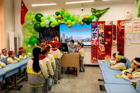 乐考嘉年华  萌娃乐开花  ——枣庄市实验学校（金沙江路校区）开展一、二年级无纸化乐考图片