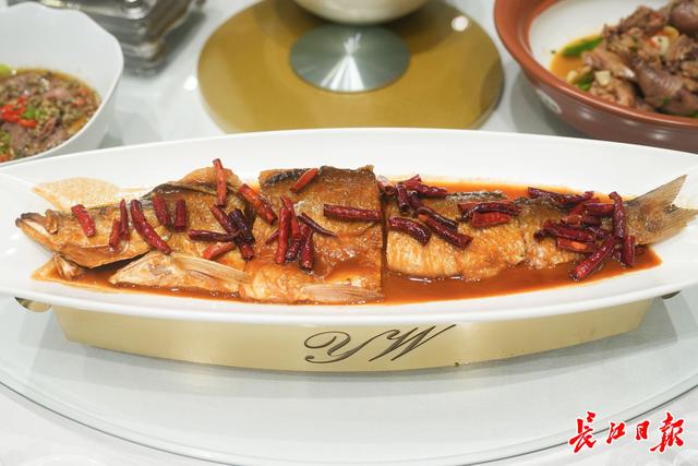 拔萝卜、品美食、打卡艺术民宿…… 武汉车友周末自驾游咸宁