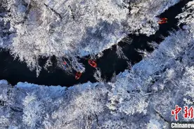 冰雪世界的漂流、温泉、林海……吉林省雪季旅游受游客青睐图片