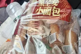 司机吃了两块小面包被查出“酒驾”，原来是“食用酒精”惹的祸图片