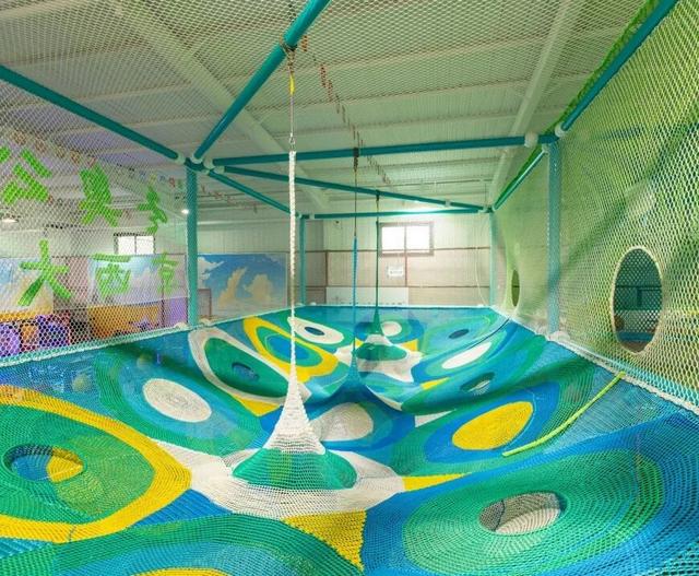 京西大本营1500㎡空中绳网城堡上线！彩虹桥、蜂巢迷宫……嗨玩一整天????