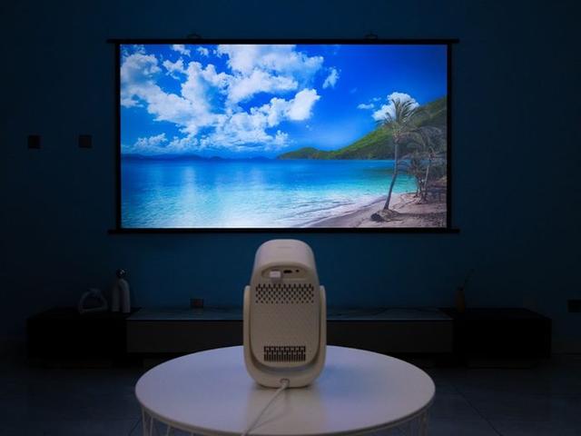 千元投影也能“投得准、看得清、玩得稳”？哈趣Q1 Max给答案