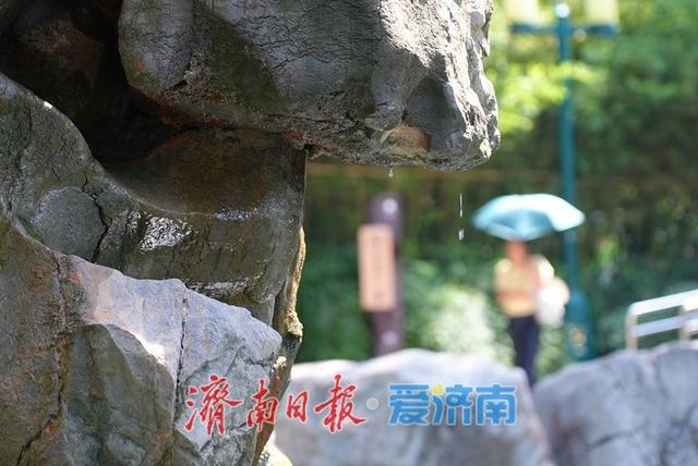 月牙泉复苏啦