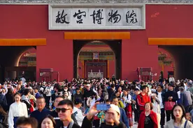 专栏｜我们的带薪假期算长吗？假期长短会如何影响经济？图片