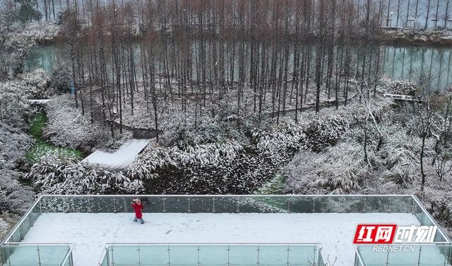 组图 | 资兴：一湾江雪醉游人