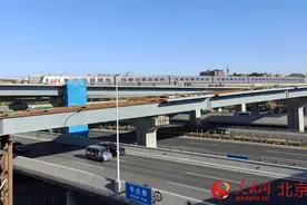 北清路跨越京藏高速 主体结构年底基本完工图片