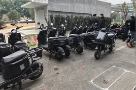 “日结500元”的骑手可0元入职？面试还没结束，699元租车费已欠12期图片