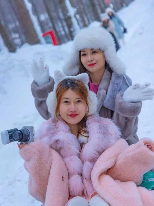 这个冬天，别再“猫冬”啦！300米超长滑道，来这开启嬉冰赏景的雪上之旅