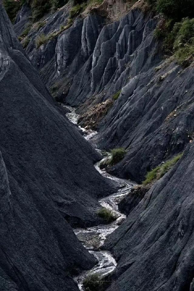 穿越川西，一条路线看尽最美秋色！