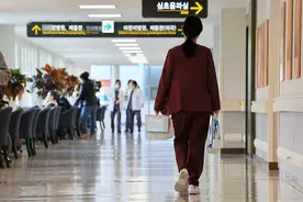 韩国历史上三次医政冲突政府均妥协，尹锡悦这次“硬刚”底气何来图片