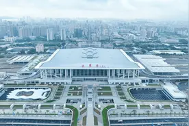 老站换新颜！粤东最大高铁枢纽汕头站新站房正式启用图片