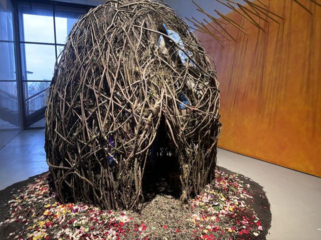 PSA变身“花园”？第十五届上海双年展开幕，超250件作品亮相