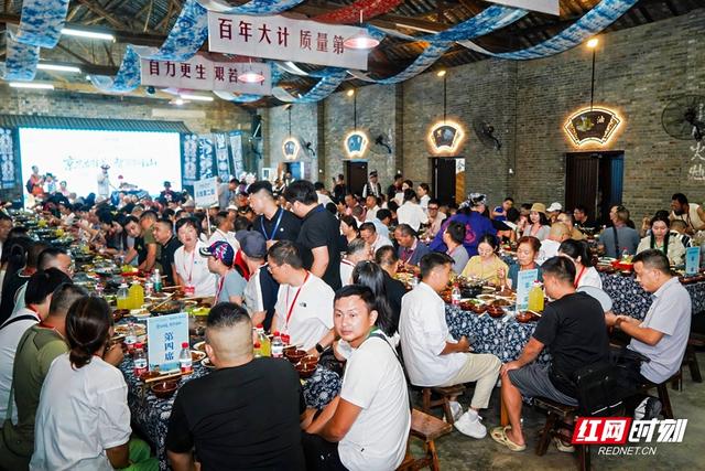 千年驿道“开口”讲故事 百城万车自驾游新晃站活动举办