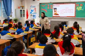 图集｜开学第一课 “哪吒”相伴筑梦启航图片