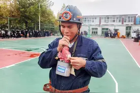 义煤集团石壕煤矿：举办自救器实操竞赛 提升全员应急处置能力图片