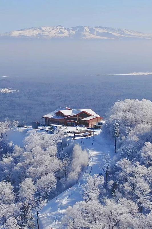 乘着高铁游白山 ｜ 诚邀全球游客相约北纬41°的粉雪天堂