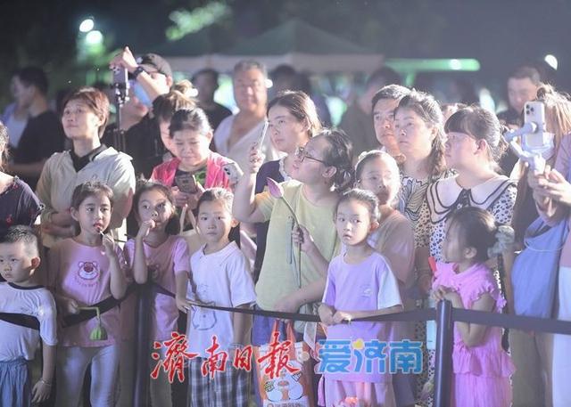 湖光人文共美，大明湖“雨荷馆”见证城市记忆新交融