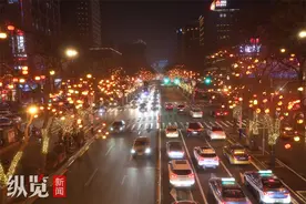 纵览·新春走基层丨氛围感拉满！石家庄春节灯饰“靓”起来图片
