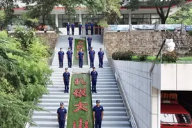 微纪录①｜大山里的消防：鲁山的“守山人”图片