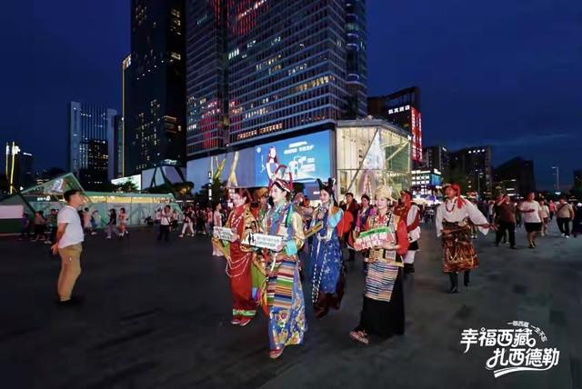 看好西南大市场，各大文旅集团提前布局抢滩蓉城