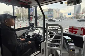 公交车也智能驾驶，奉贤打造“智慧全出行链”，能改写市民出行方式吗图片