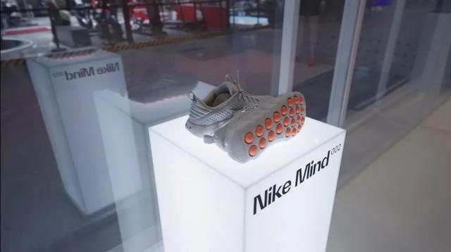 我竟然在这儿踩进了未来？