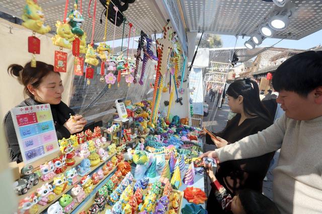 江苏苏州：逛文创市集 游平江古街