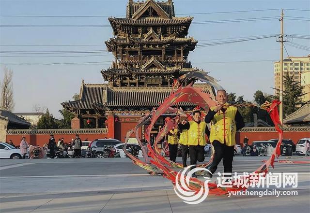 舞起龙之势 荡开文旅韵