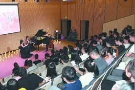 陕西：工会搭彩桥 职工觅良缘图片