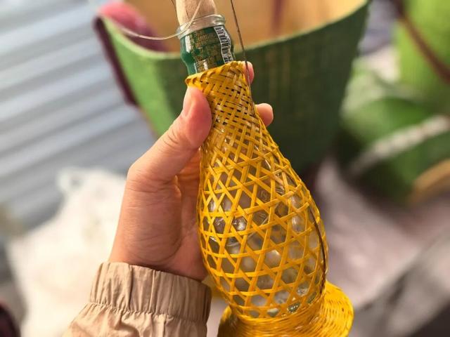 芒市丙午街竹编店搭上文旅“快车”