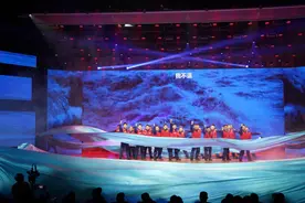 “春满绿洲·幸福绥宁”绥宁县2025年春节联欢晚会精彩上演图片